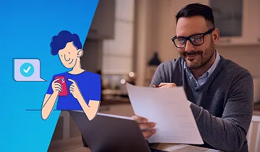 Ilustração de pessoa no celular com ícone de confirmação e foto de um homem sorrindo ao analisar documentos em casa.