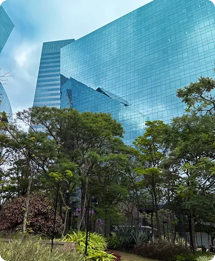 Fachada do prédio dos escritórios do banco BV