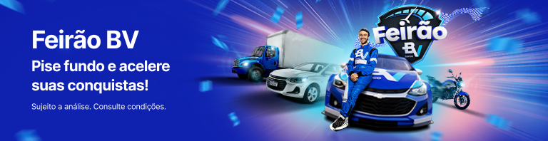 Banner com fundo azul escuro. Ao lado esquerdo, há um pequeno texto escrito e, ao lado direito, a imagem de um caminhão, dois carros (com um homem apoiado no capô de um deles), uma moto e o texto "Feirão BV".