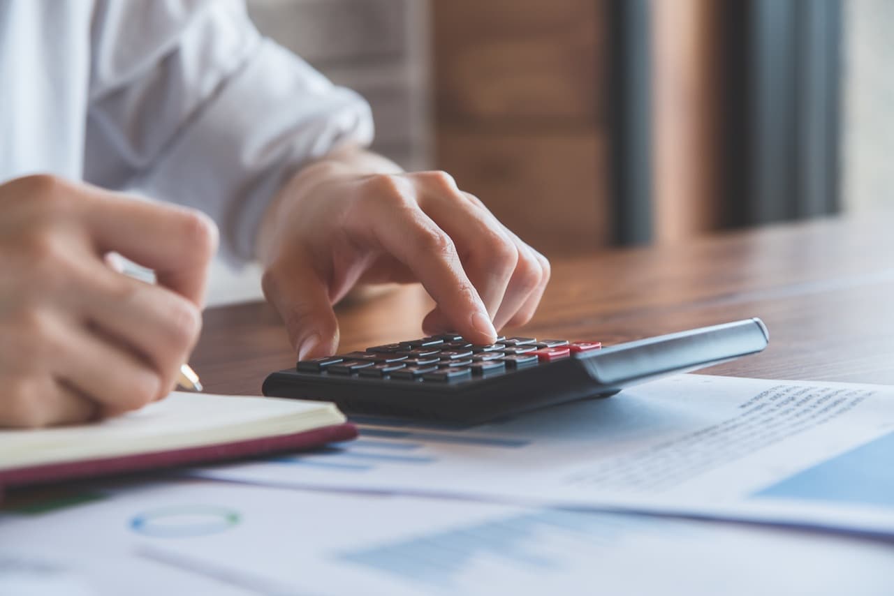 Ferramentas usadas para controle financeiro e acompanhamento de despesas&nbsp;